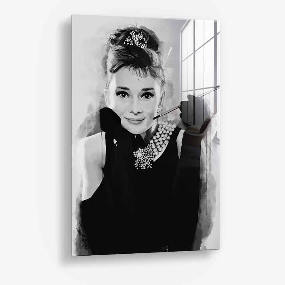 Audrey Hepburn - Glass