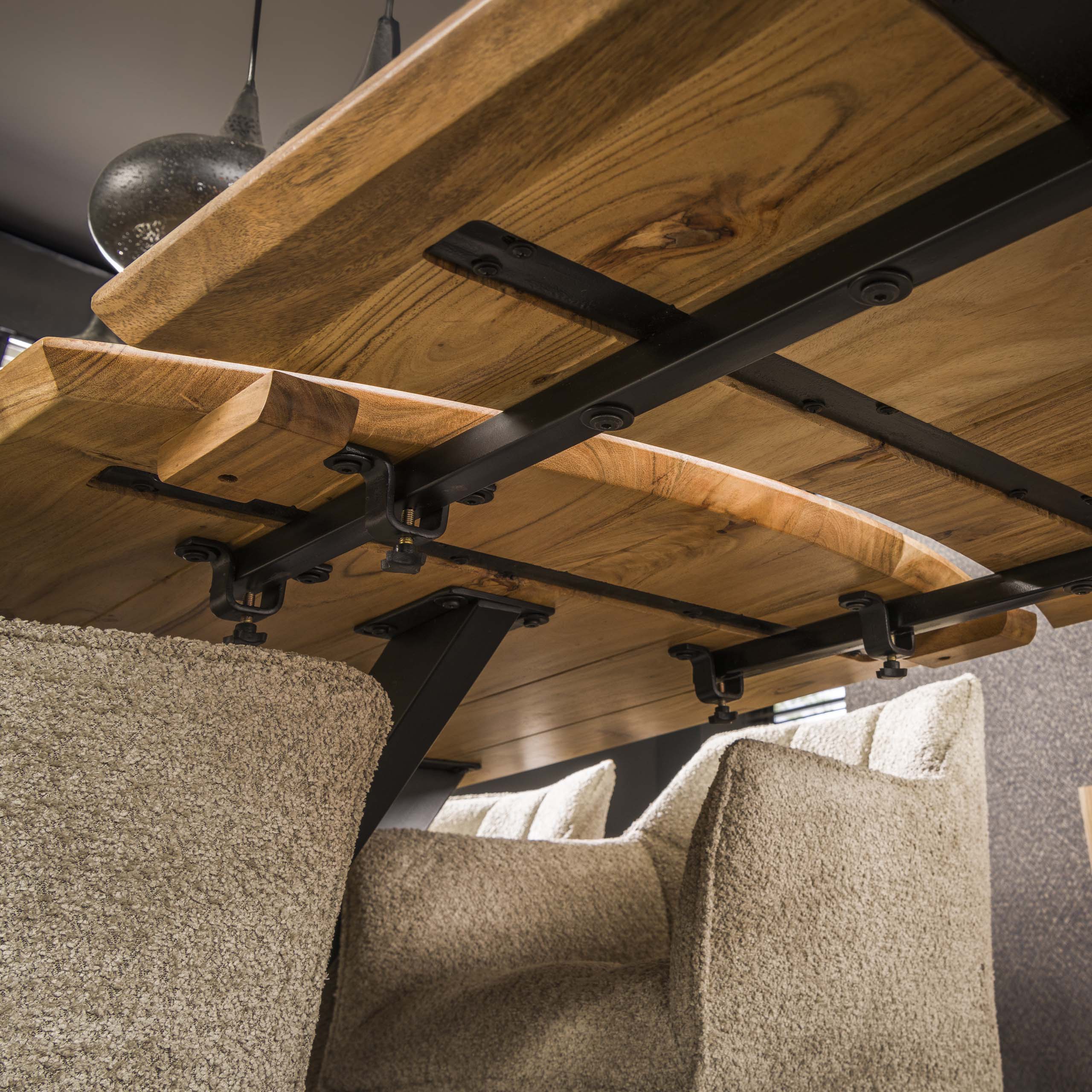 Tavolo da pranzo allungabile 175/275 / Acacia massiccia naturale