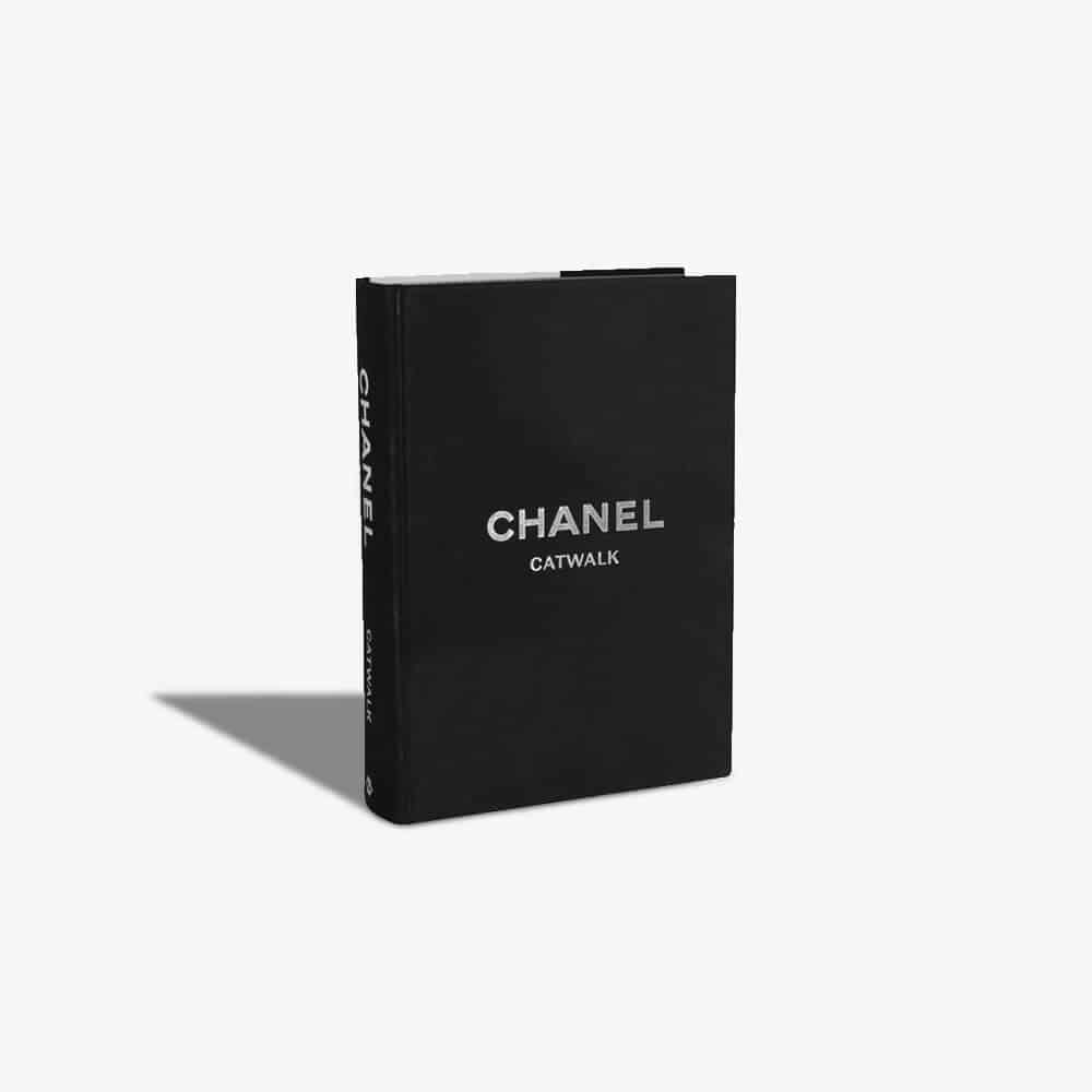 Sfilata di Chanel - Libro di moda