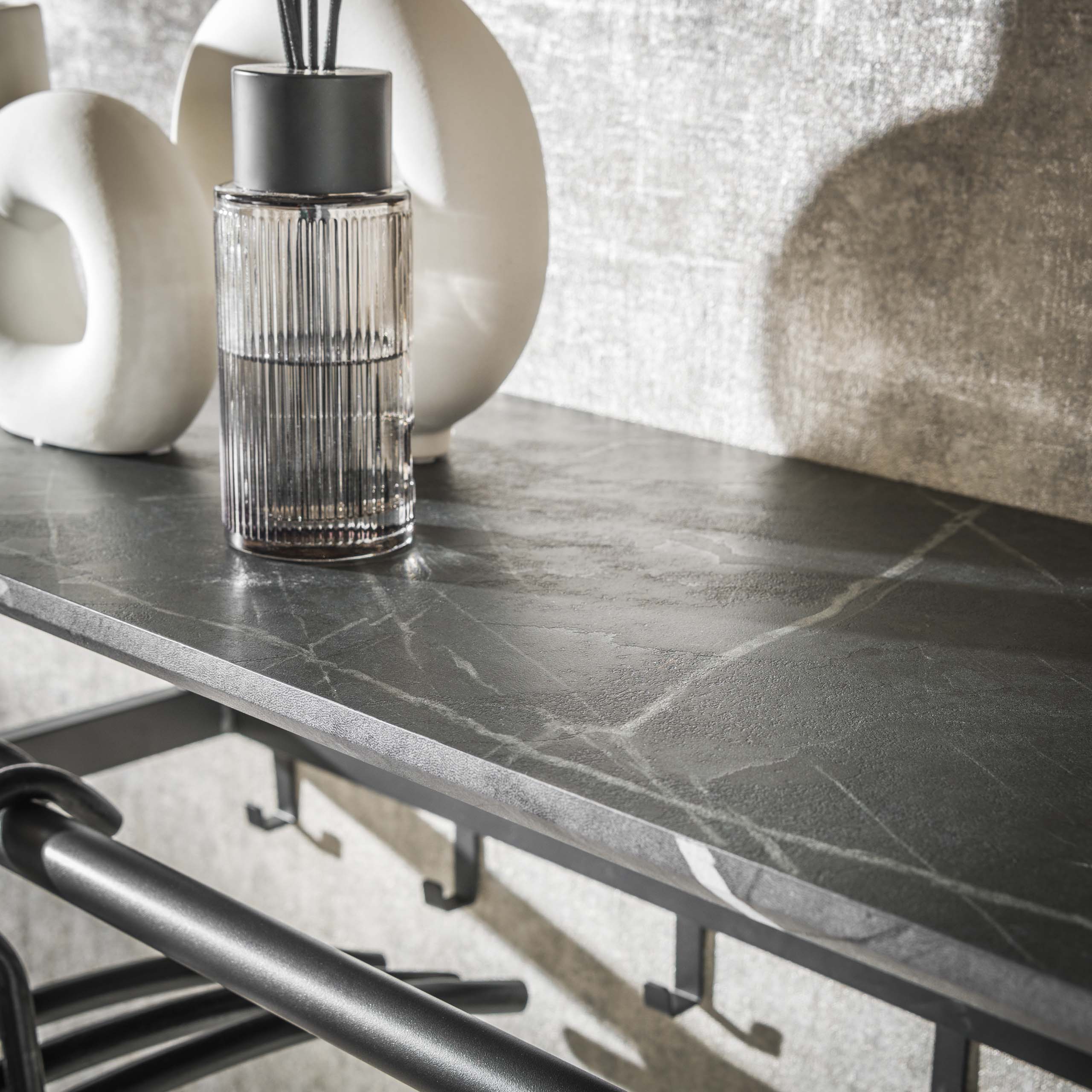 Appendiabiti asta 6 angolari / 3D marrone nero