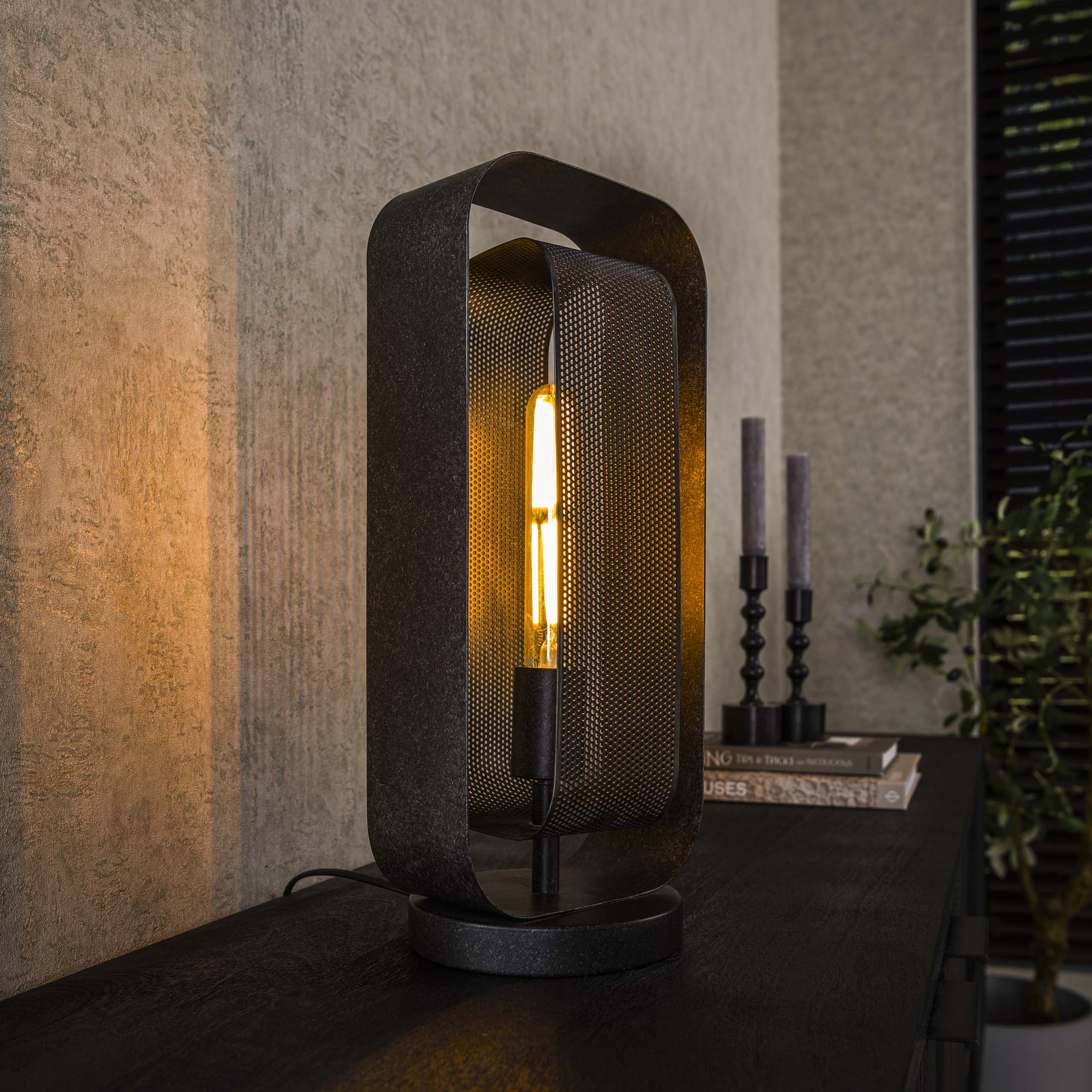 Lampada da tavolo 1L rete ruotata / Artic nero