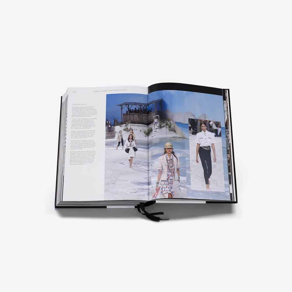 Sfilata di Chanel - Libro di moda