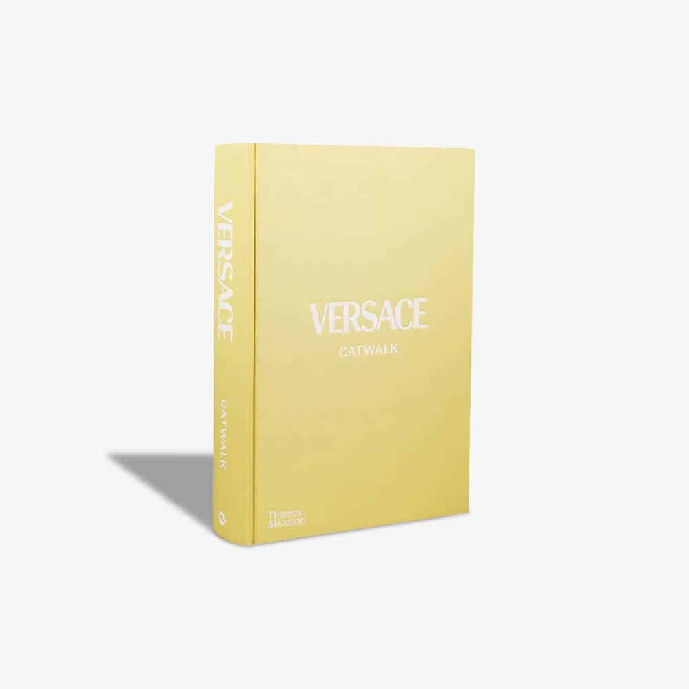 Sfilata di Versace - Libro di moda
