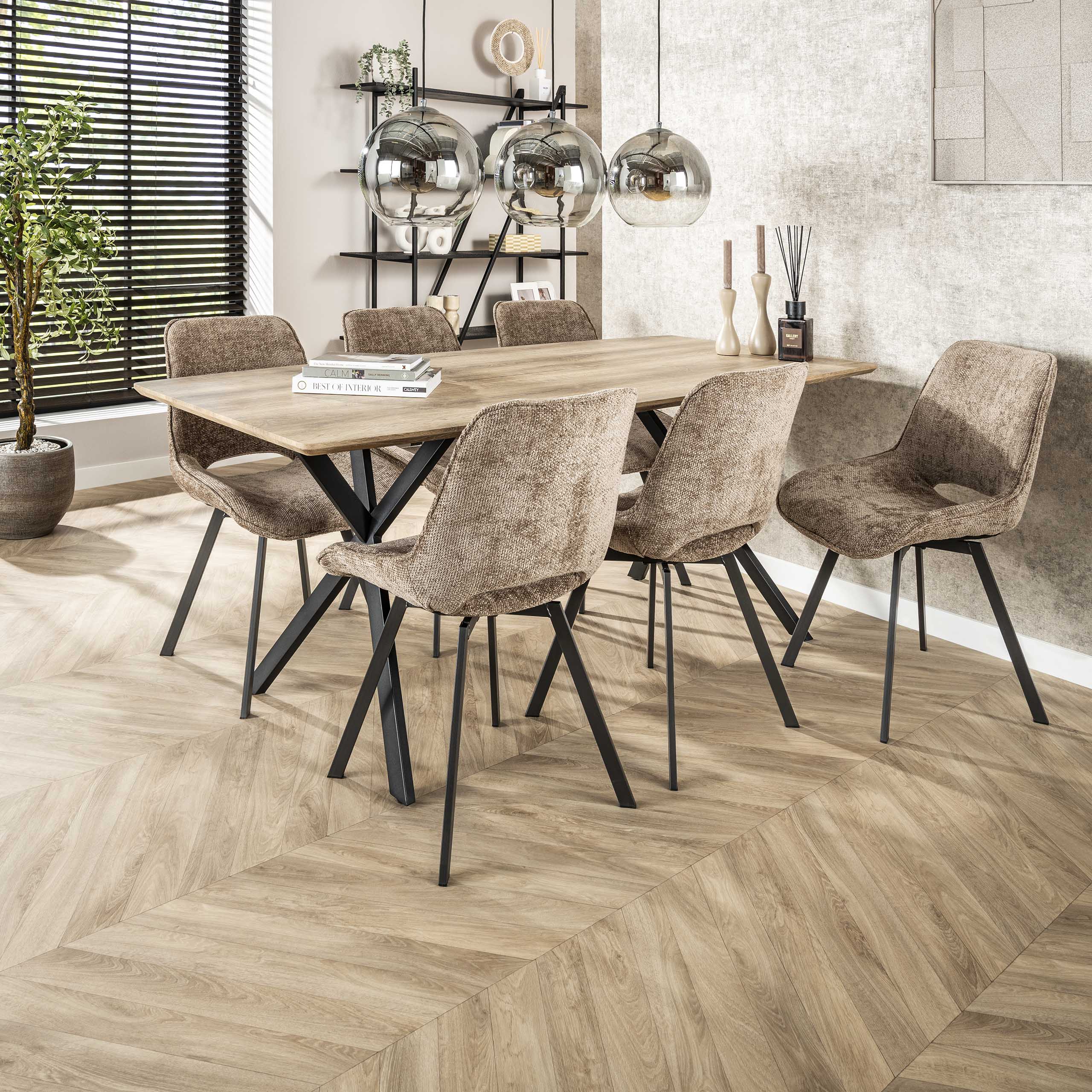 Tavolo da pranzo 190 piano ovale, struttura verniciata a polvere nera / Rovere 3D anticato