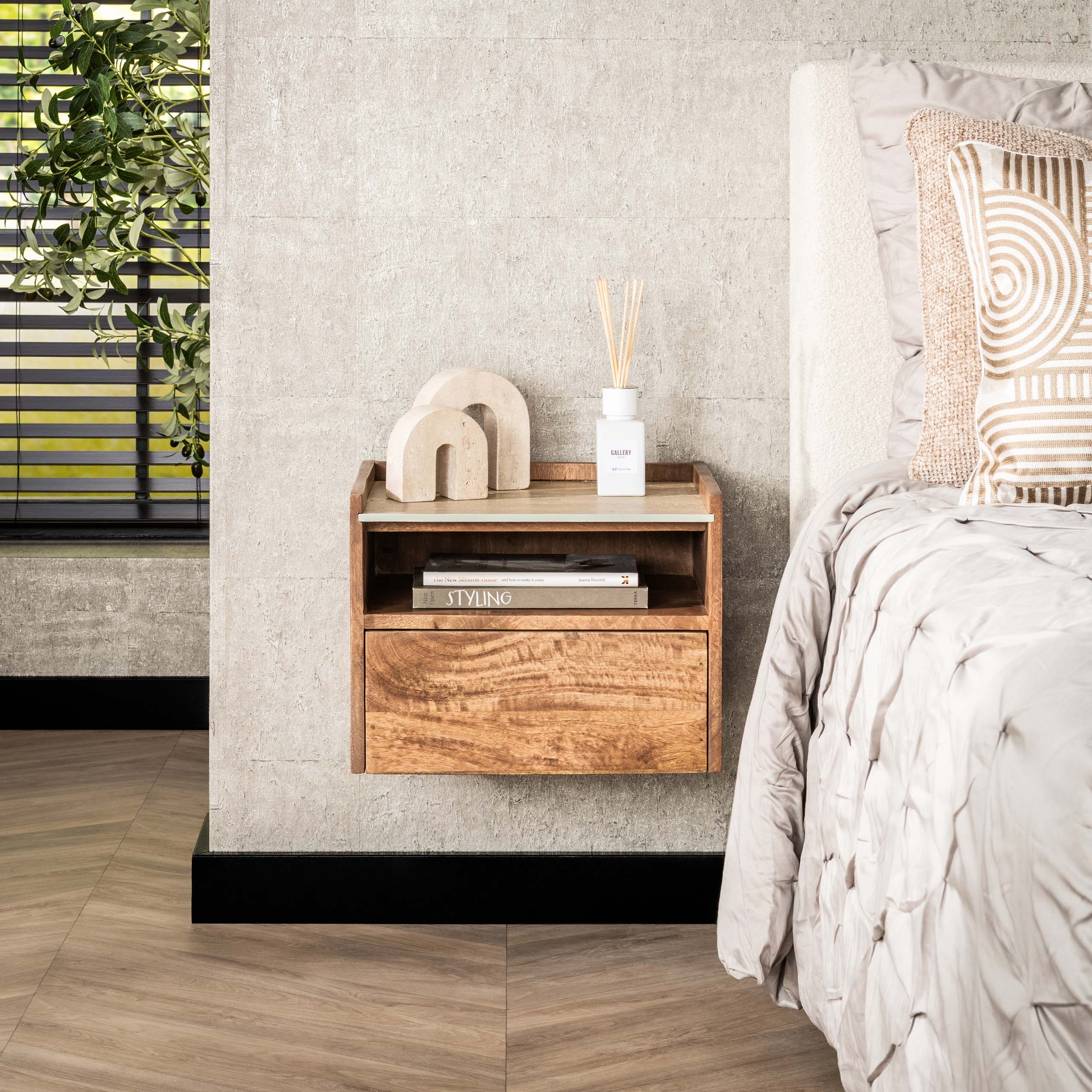 Nuovo floating bedside table - 1 drawer - Solid mango sand color