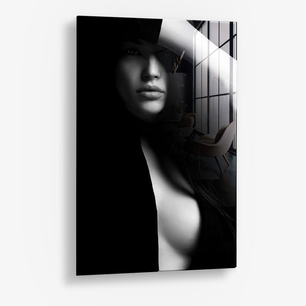 Woman's Silhouette – Vetro