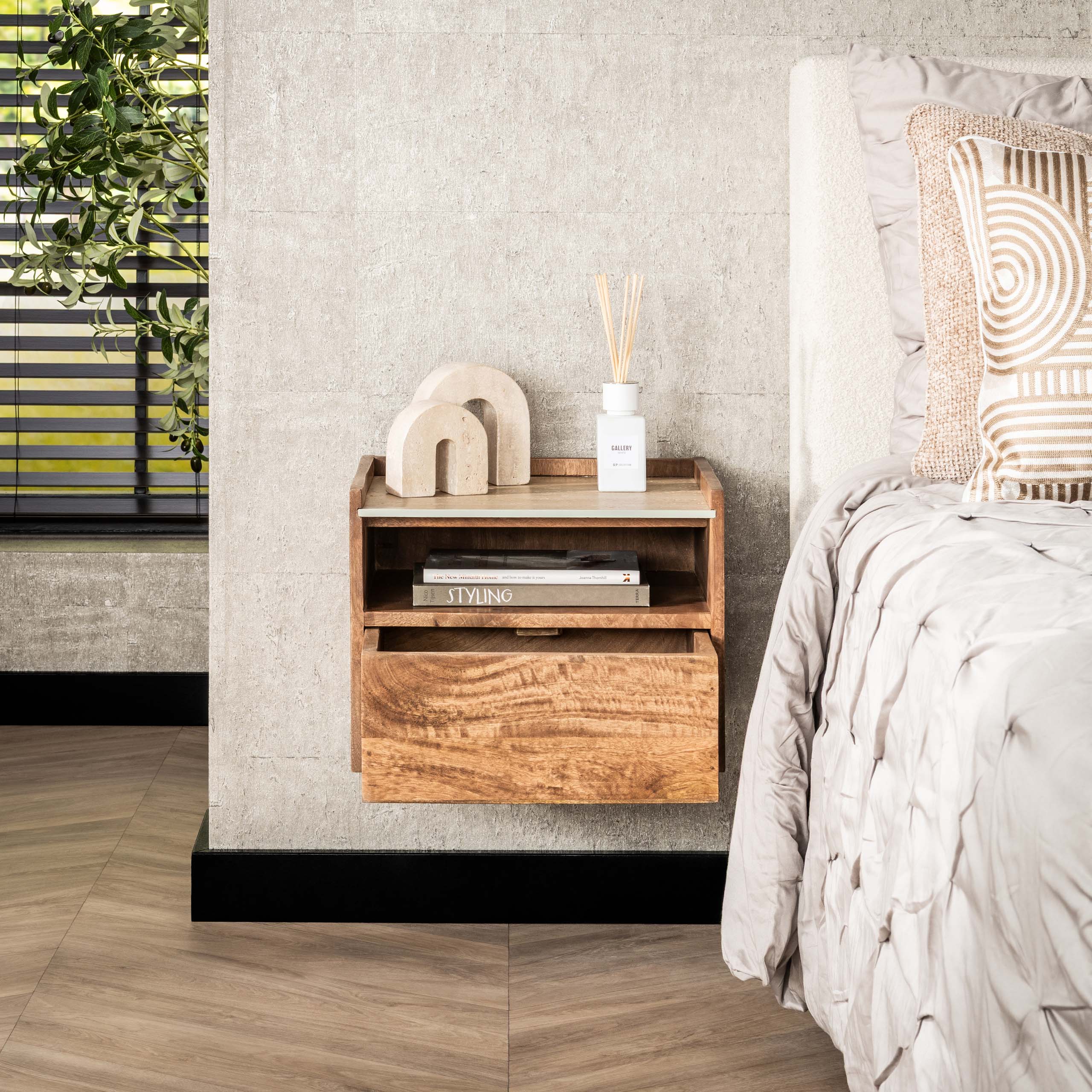 Nuovo floating bedside table - 1 drawer - Solid mango sand color