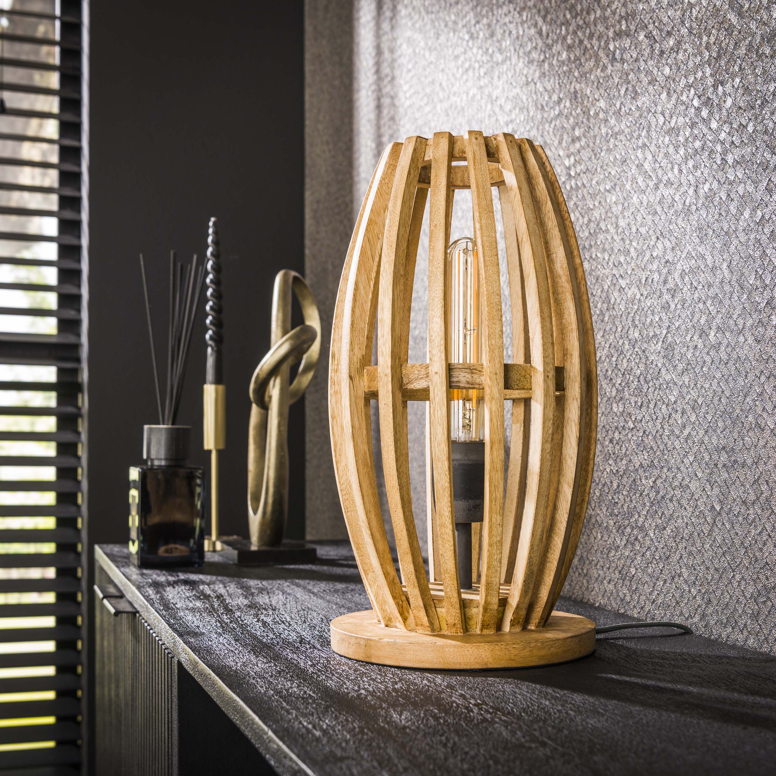 Lampada da tavolo orbita 1L / Mango massiccio naturale