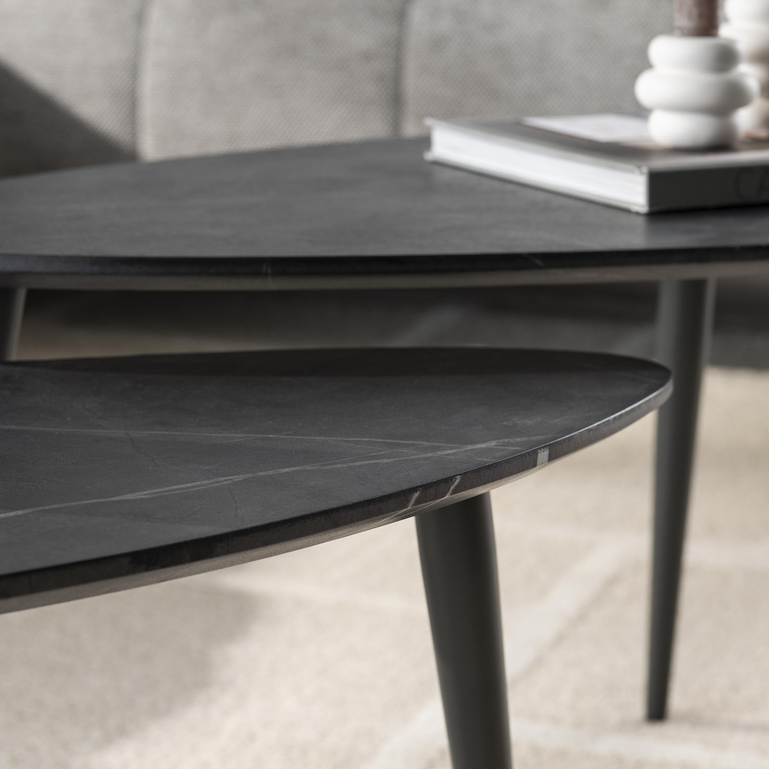 Set tavolino da caffè/2 a forma di pera organico/3D marrone nero