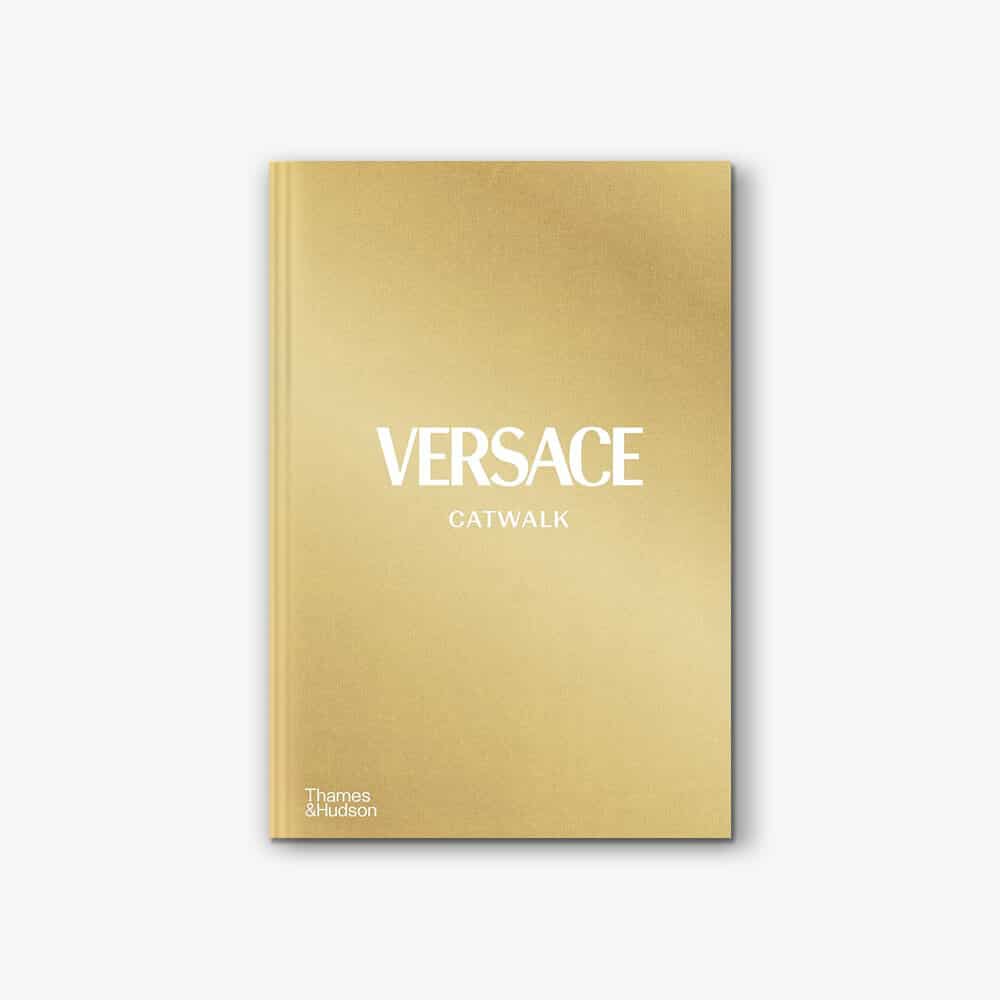 Sfilata di Versace - Libro di moda