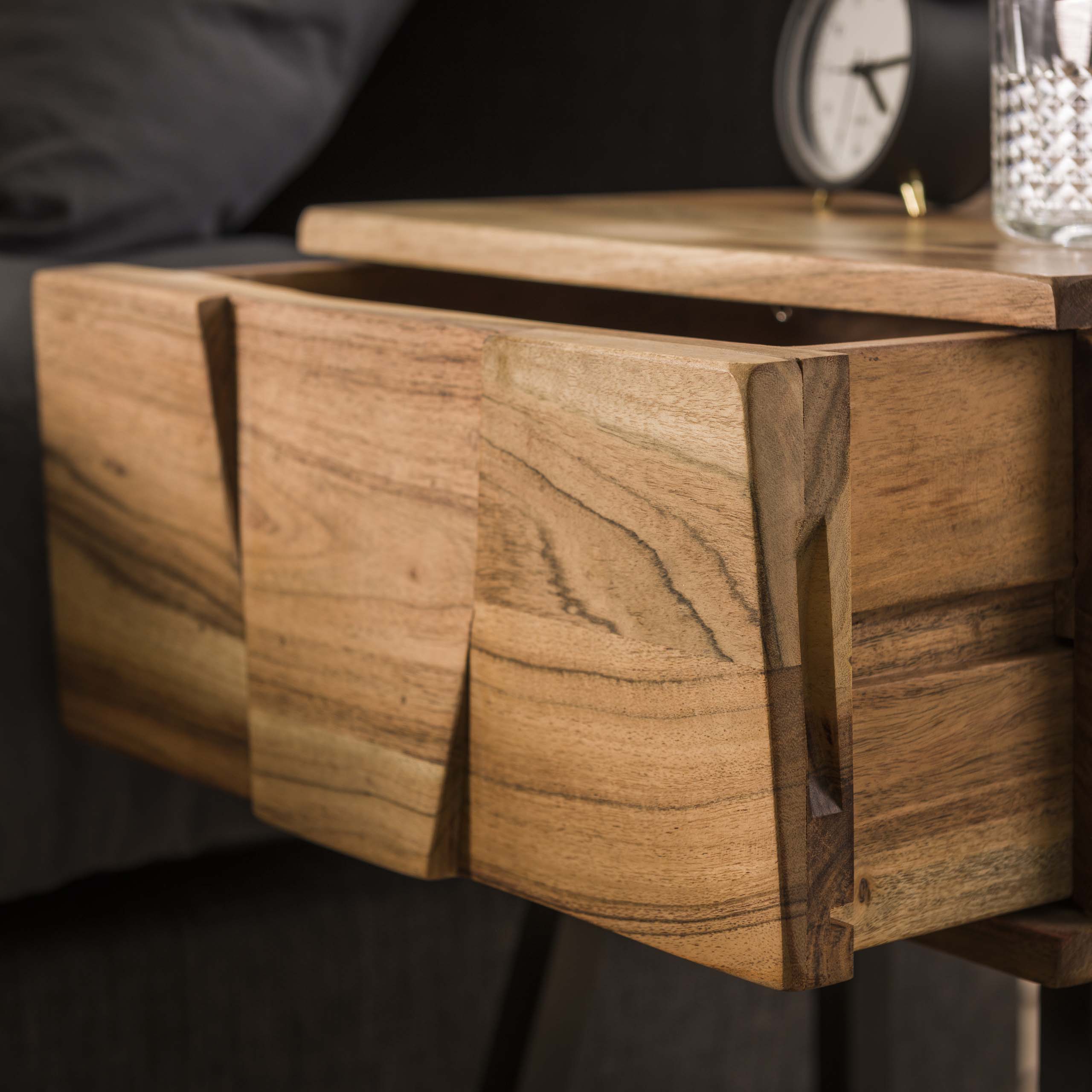 Payton bedside table
