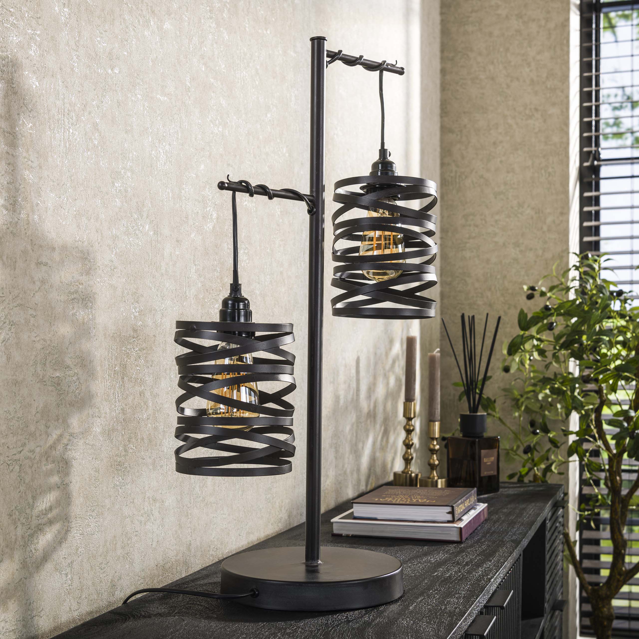 Lampada da tavolo Spilla