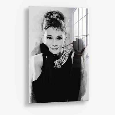 Audrey Hepburn - Glass